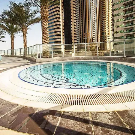 Stunning 1 Bedroom Apartment In Dubai Marina Exterior photo